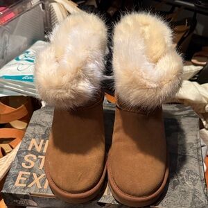Never worn UGG Brown Fur-Lined Winter Boots